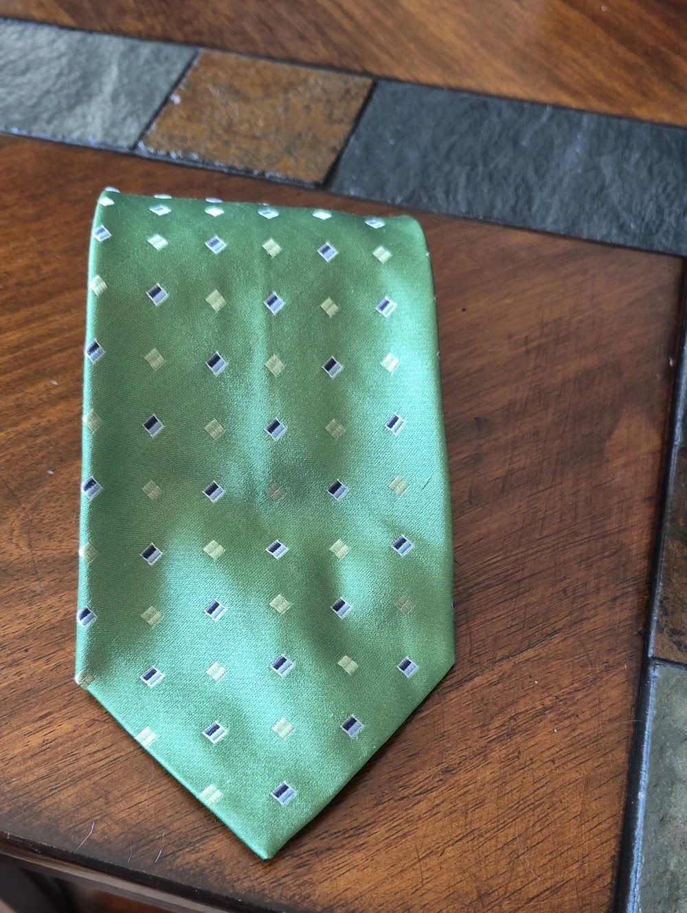 Bill Blass Men's Green Silk Geometric Tie